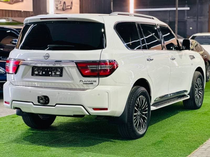 2020 Nissan Patrol LE PLATINUM CITY + thumbnail 3