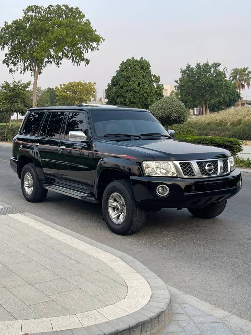 2016 Nissan Patrol SAFARI thumbnail 3