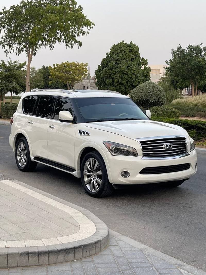 2012 Infiniti QX56 LUXURY thumbnail 3