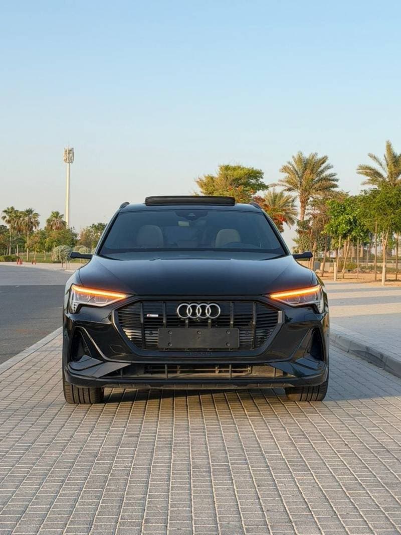 2020 Audi Q8 e tron thumbnail 7