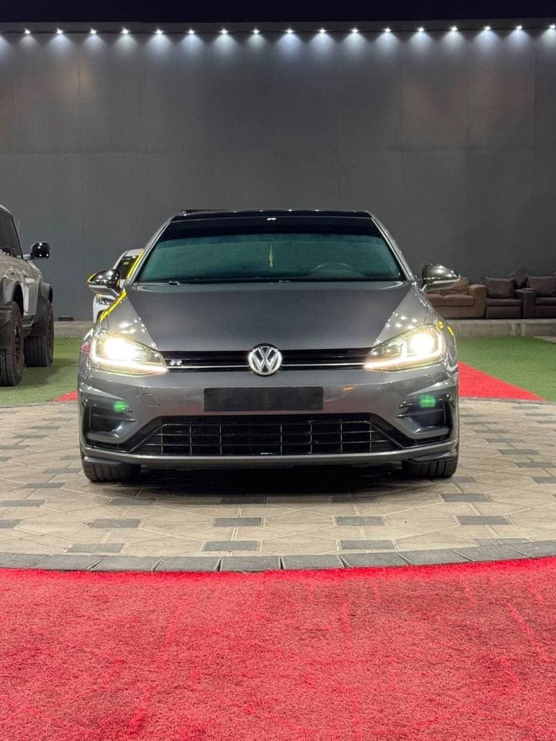 2018 Volkswagen Golf R