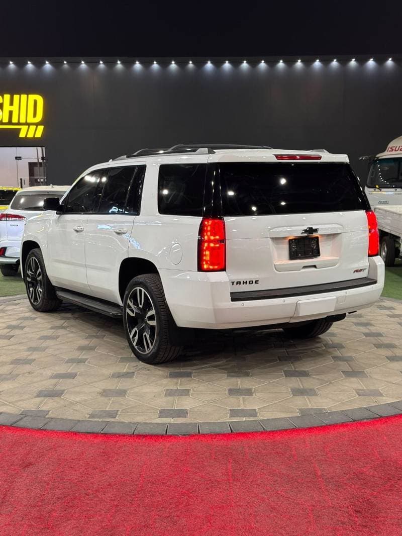 2020 Chevrolet Tahoe RST thumbnail 5