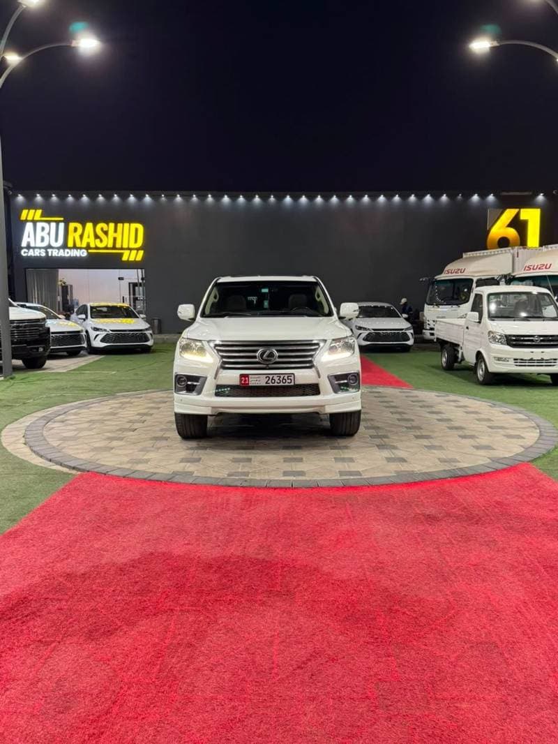 2013 Lexus LX570 PLATINUM
