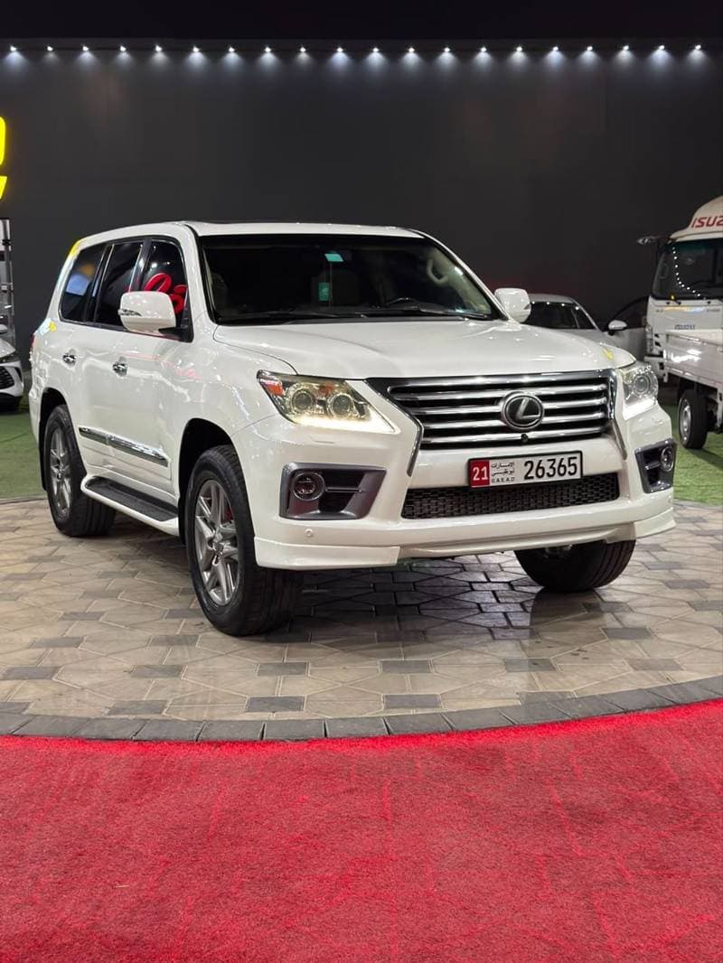 2013 Lexus LX570 PLATINUM thumbnail 2