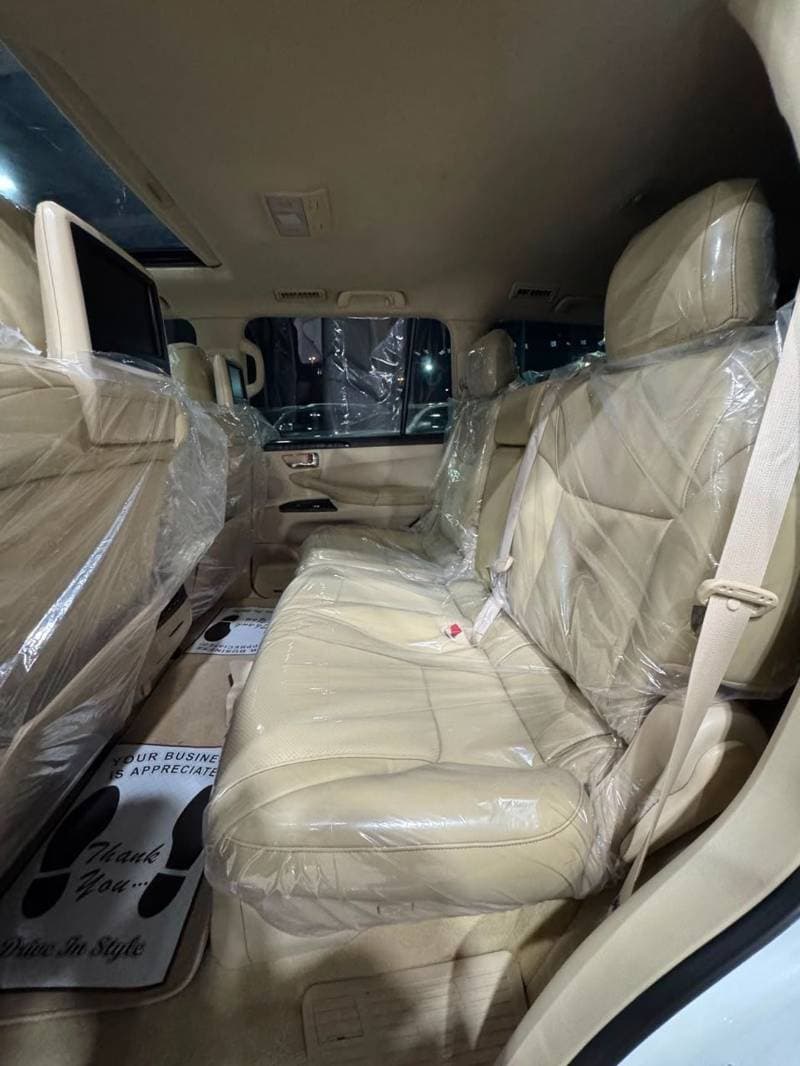 2013 Lexus LX570 PLATINUM thumbnail 8