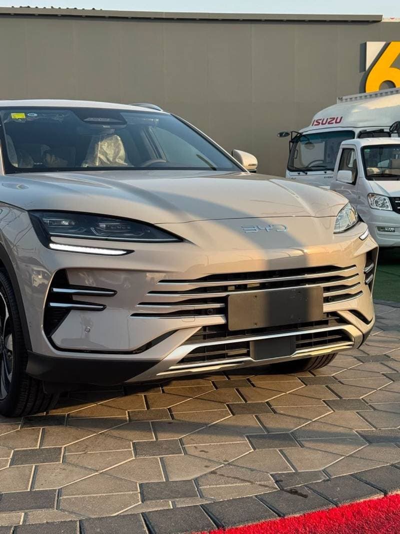 2025 BYD Song Plus FWD thumbnail 3