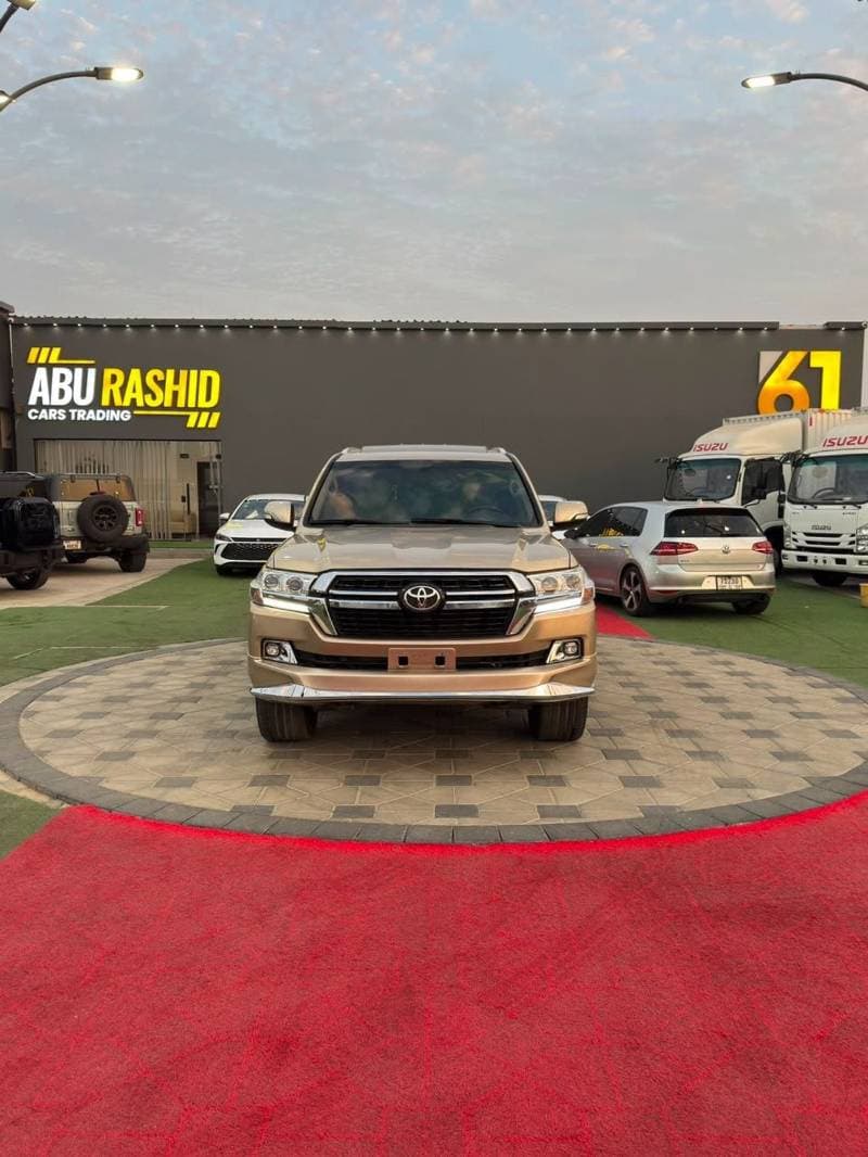 2015 Toyota Land Cruiser GXR thumbnail 5