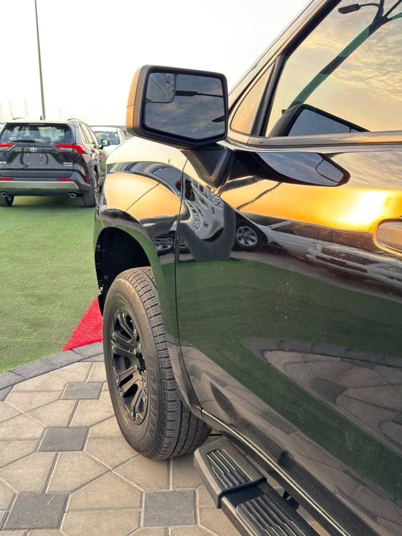 2019 Chevrolet Silverado thumbnail 6