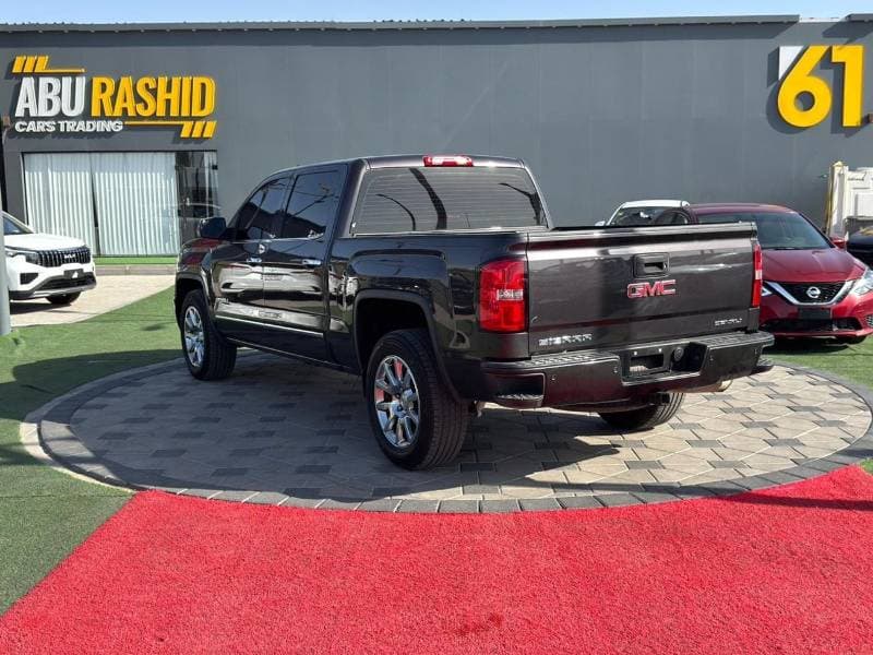 2015 GMC Sierra DENALI thumbnail 4