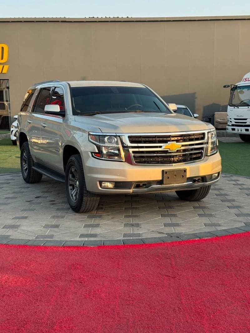 2015 Chevrolet Tahoe LS thumbnail 2