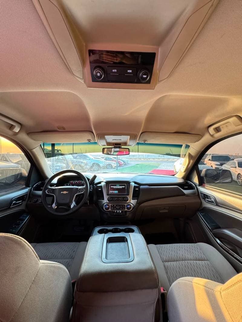2015 Chevrolet Tahoe LS thumbnail 8