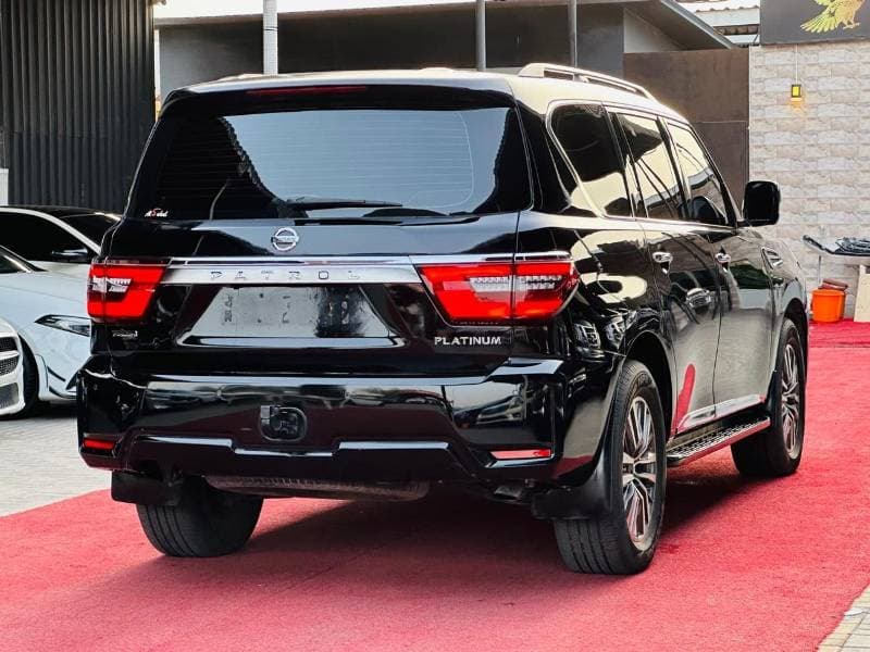 2013 Nissan Patrol LE PLATINUM thumbnail 5
