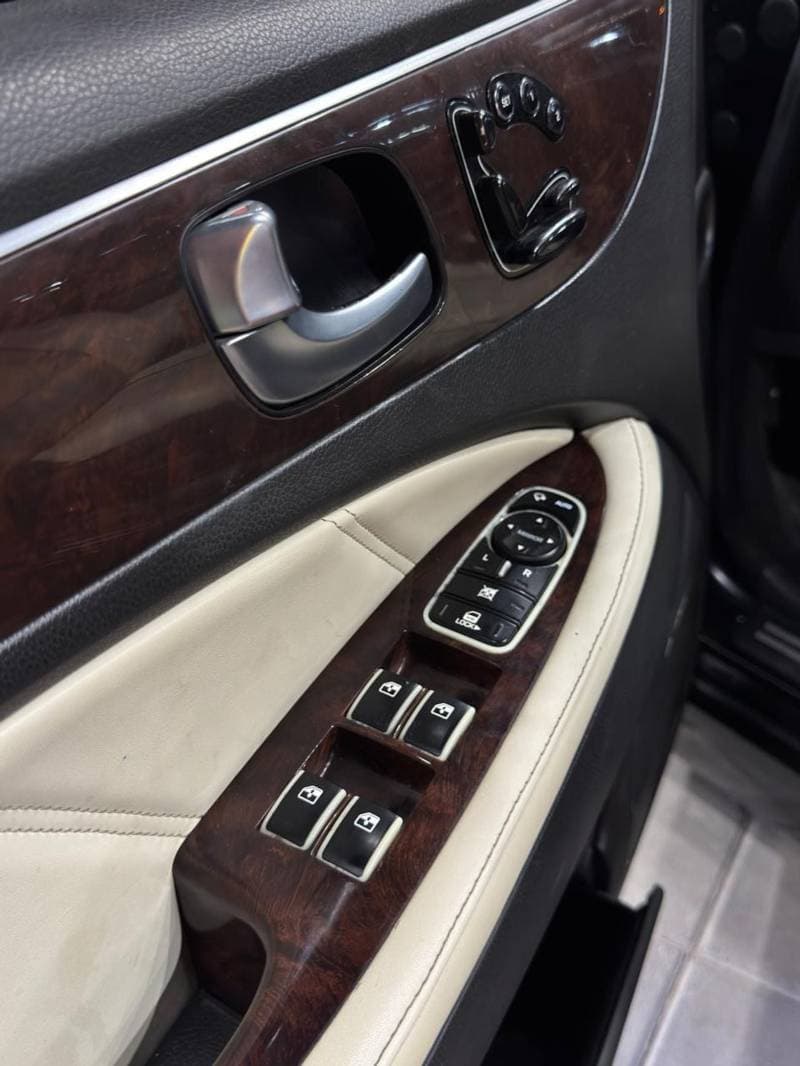 2015 Hyundai Equus thumbnail 8