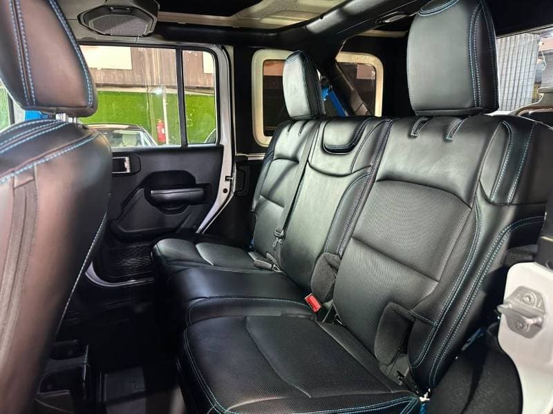 2020 Jeep Wrangler Unlimited RUBICON thumbnail 3