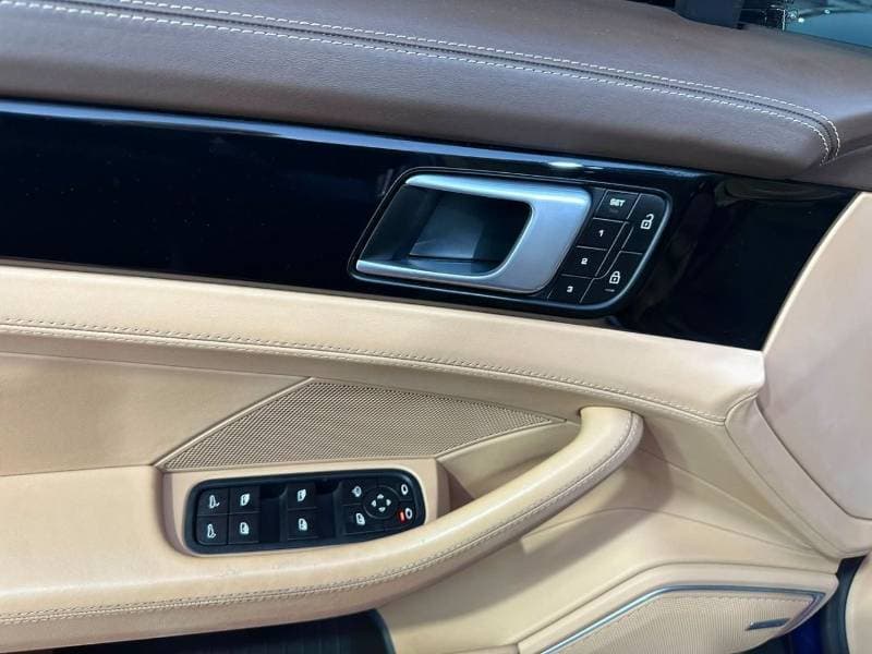 2022 Porsche Panamera 4 thumbnail 6