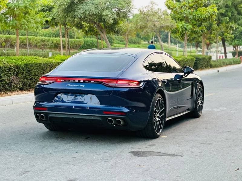 2022 Porsche Panamera 4 thumbnail 8