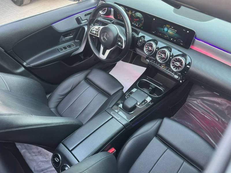 2020 Mercedes Benz A220 STANDARD thumbnail 2