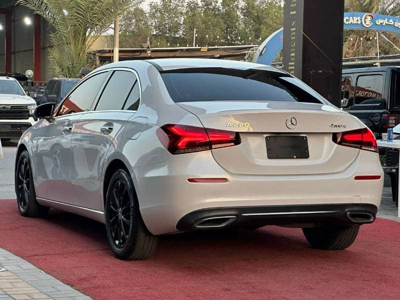 2020 Mercedes Benz A220 STANDARD thumbnail 5