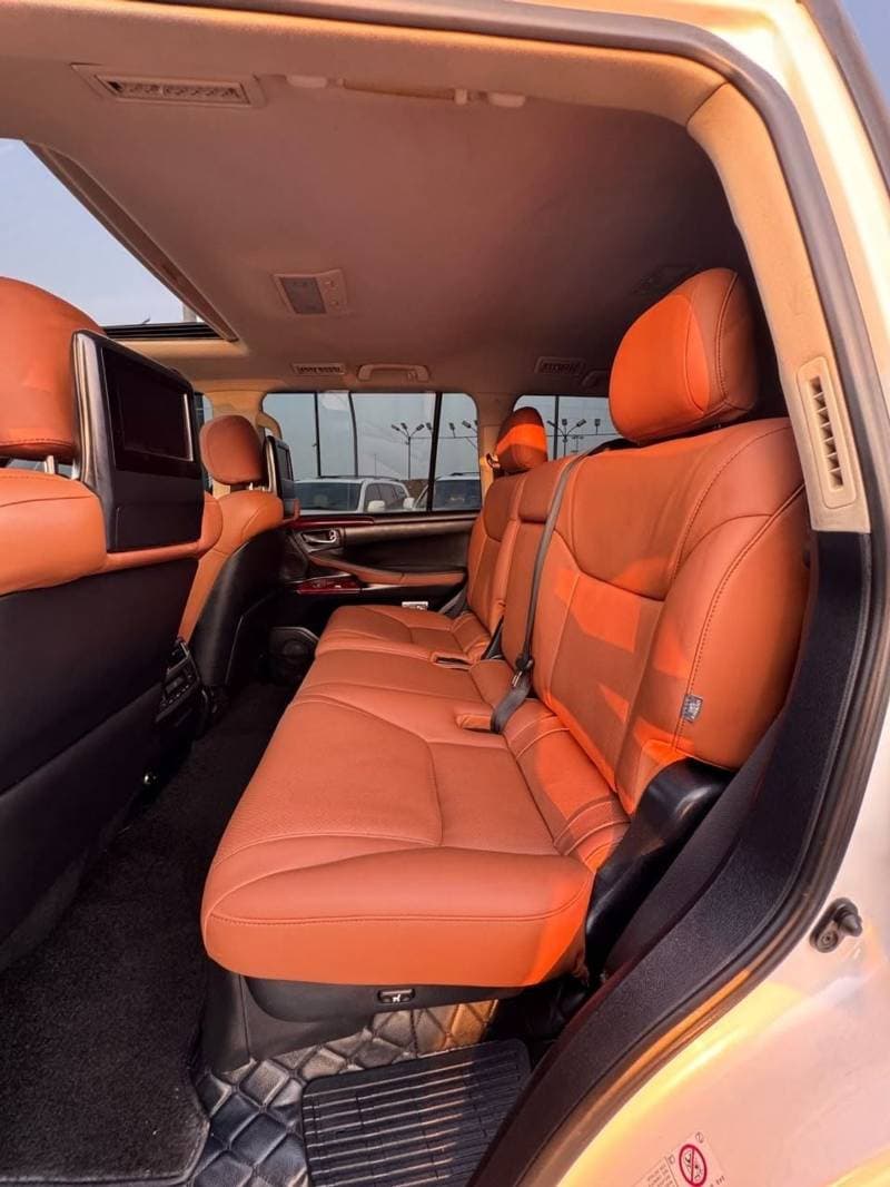 2015 Lexus LX570 SPORT PLATINUM thumbnail 8