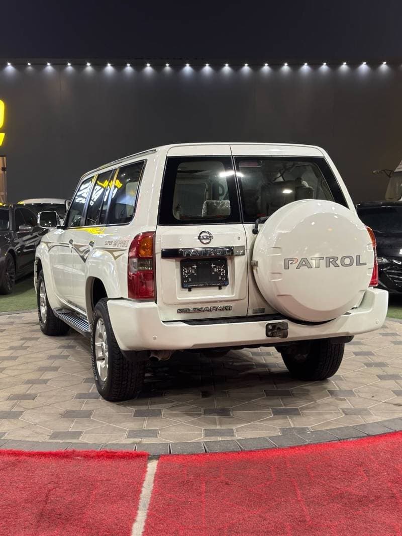 2008 Nissan Patrol SUPER SAFARI T1 thumbnail 4