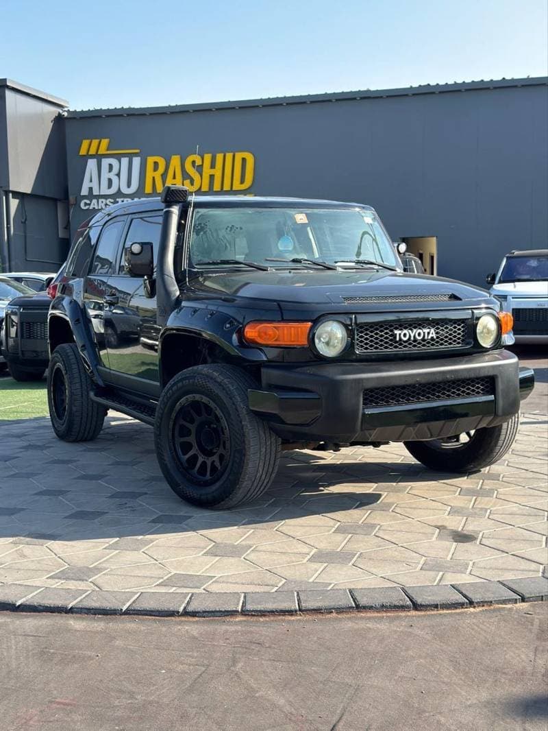 2009 Toyota FJ Cruiser BASE thumbnail 2