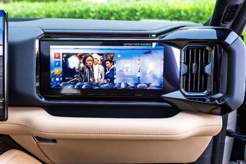 2025 BYD Leopard 8 FLAGSHIP thumbnail 3