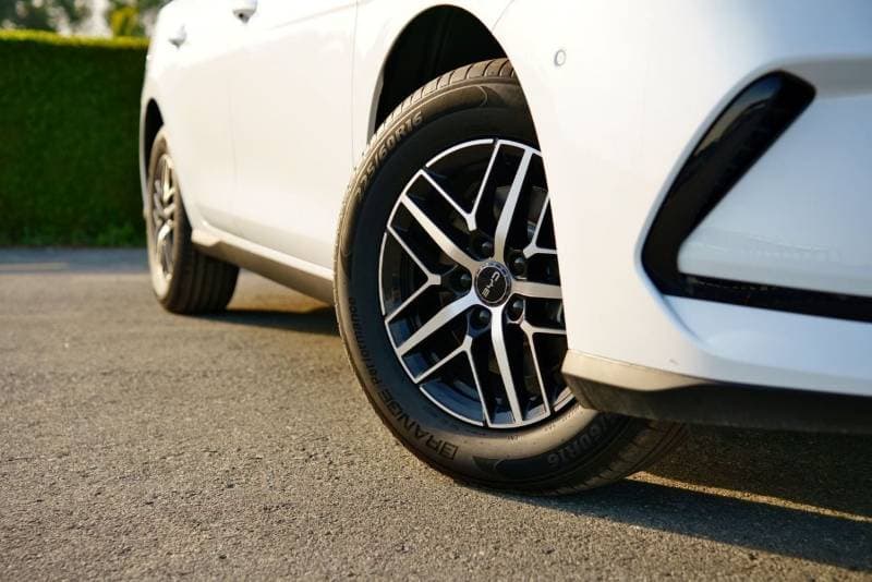 2025 BYD Seal PREMIUM thumbnail 4