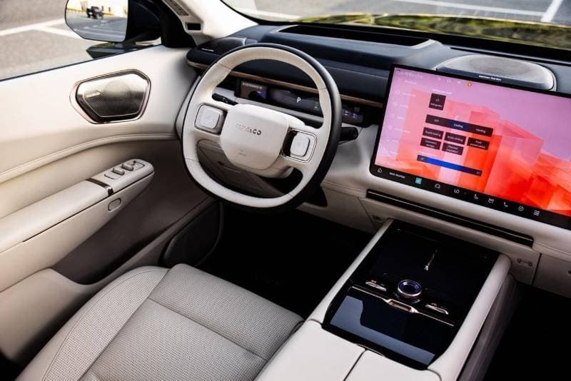 2025 Lynk & Co 900 FLAGSHIP thumbnail 5