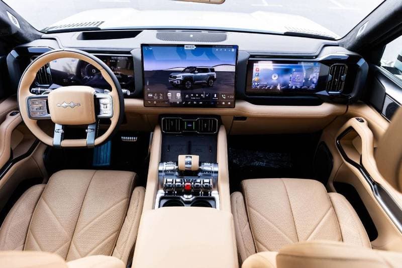 2025 BYD Leopard 8 FLAGSHIP thumbnail 3