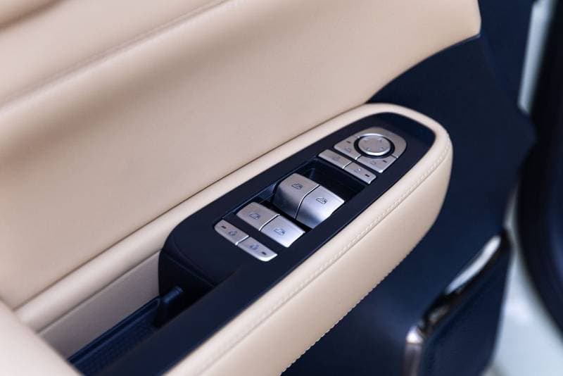 2025 BYD Leopard 5 STANDARD thumbnail 2