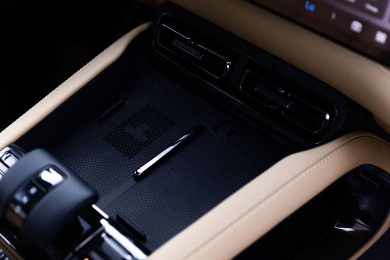 2025 BYD Leopard 5 STANDARD thumbnail 3