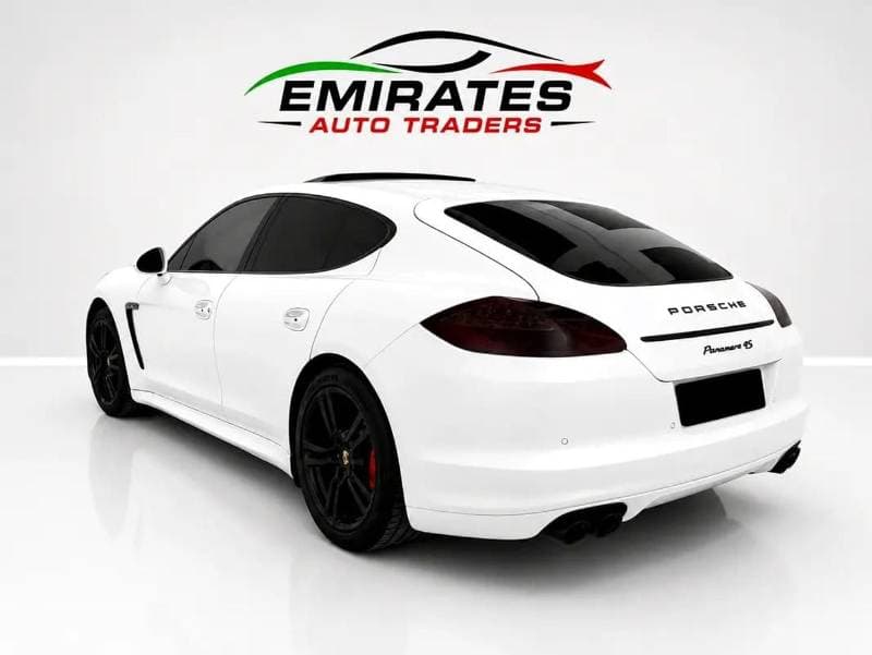 2011 Porsche Panamera 4S thumbnail 7