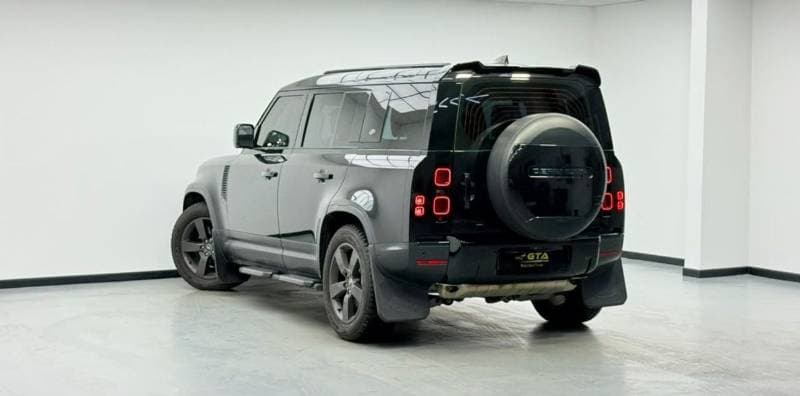 2023 Land Rover Defender 110 HSE P400 thumbnail 6