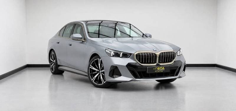 2024 BMW 520i M SPORT thumbnail 3