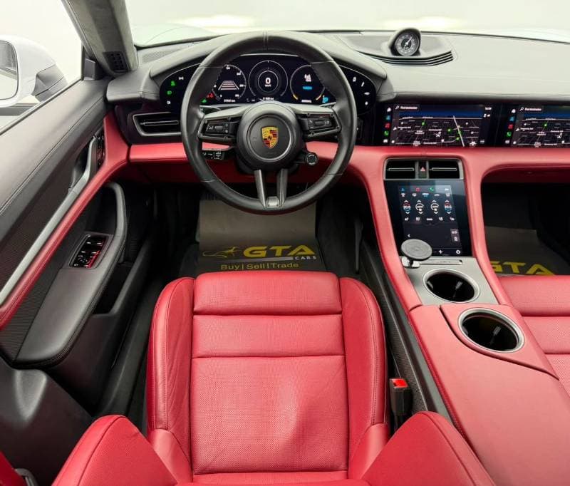 2021 Porsche Taycan TURBO thumbnail 8