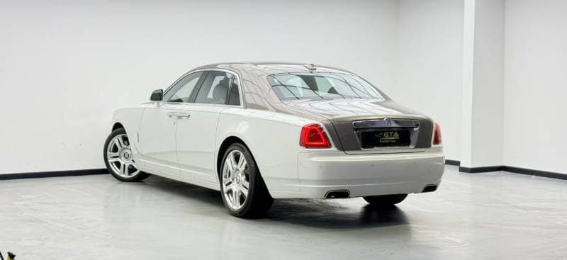 2017 Rolls Royce Ghost SWB thumbnail 6