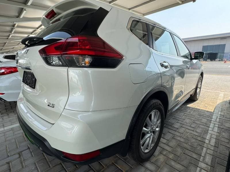 2022 Nissan X Trail S thumbnail 4