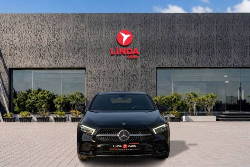 2018 Mercedes Benz A250 A250 thumbnail 2