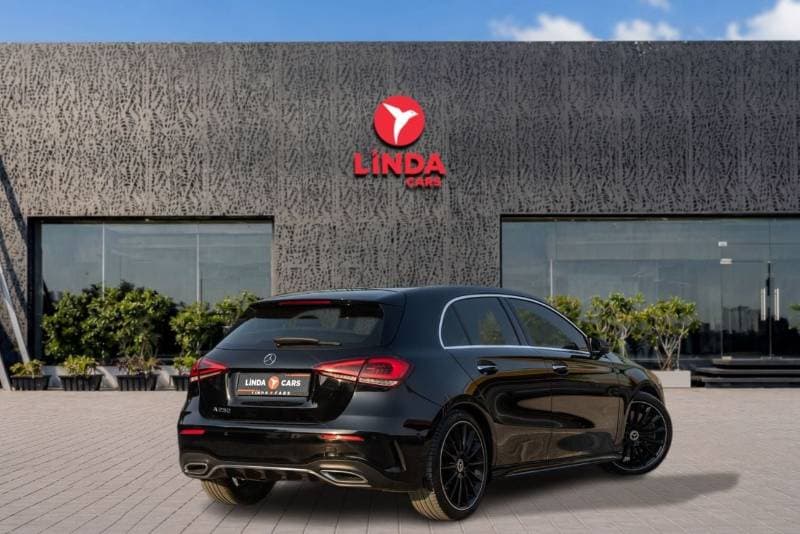 2018 Mercedes Benz A250 A250 thumbnail 6