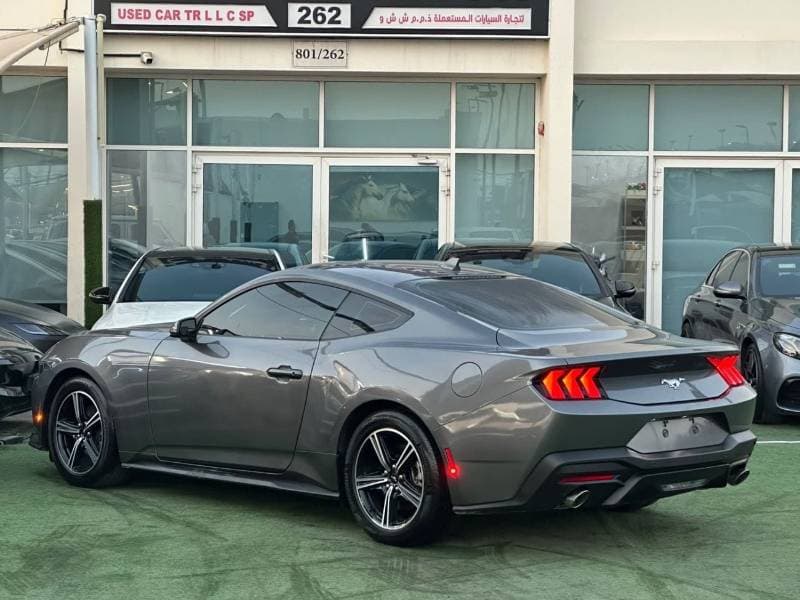 2025 Ford Mustang STANDARD thumbnail 4