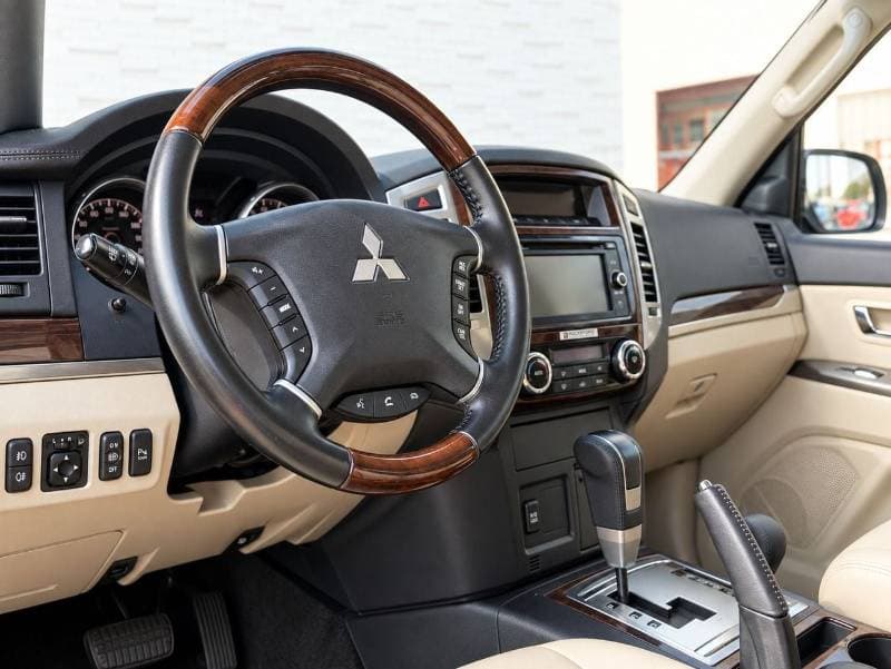 2020 Mitsubishi Pajero GLS H/L PLATINUM PLUS thumbnail 8