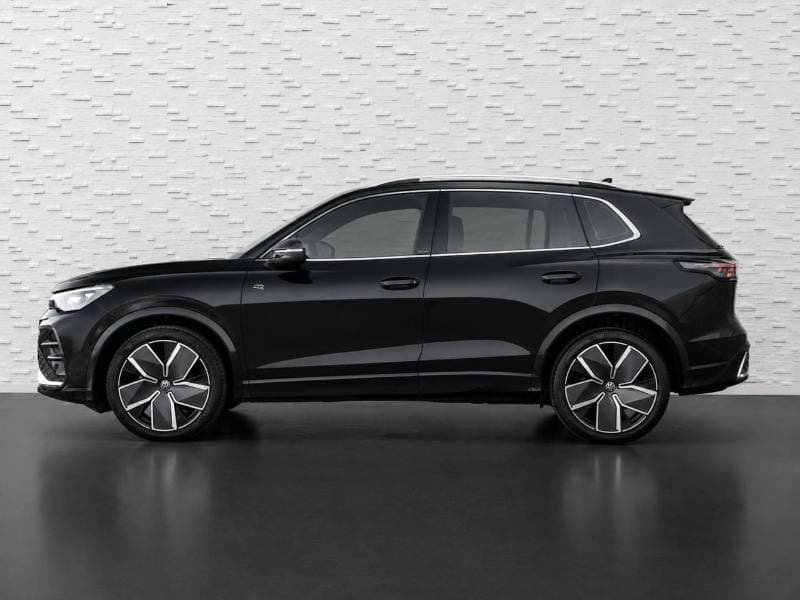 2026 Volkswagen Tiguan R LINE thumbnail 6