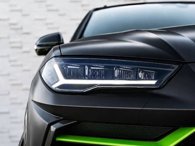 2021 Lamborghini Urus STD thumbnail 4