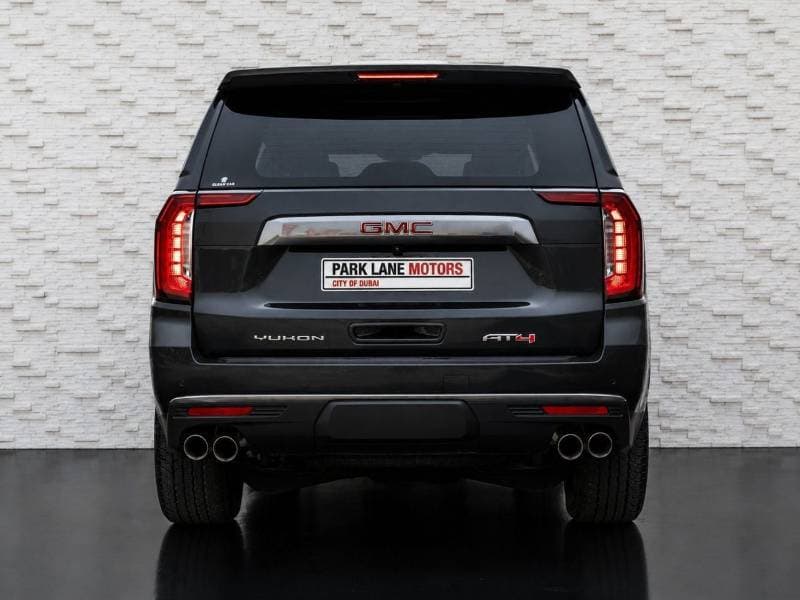 2023 GMC Yukon AT4 thumbnail 5
