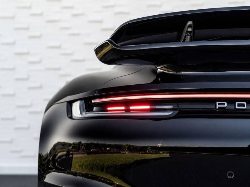 2021 Porsche 911 thumbnail 6