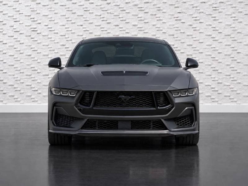 2024 Ford Mustang GT thumbnail 2