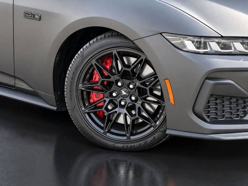2024 Ford Mustang GT thumbnail 5