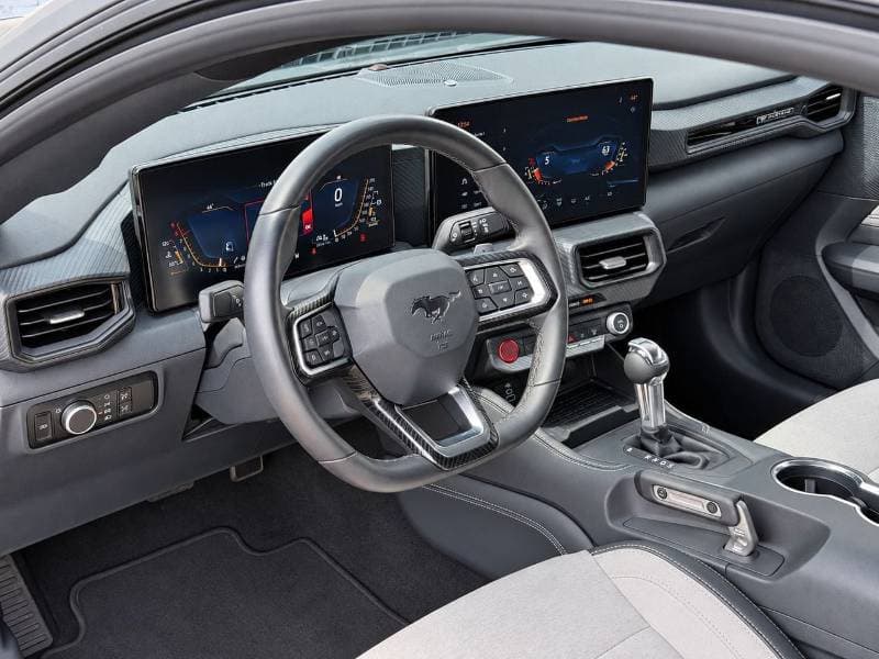 2024 Ford Mustang GT thumbnail 7