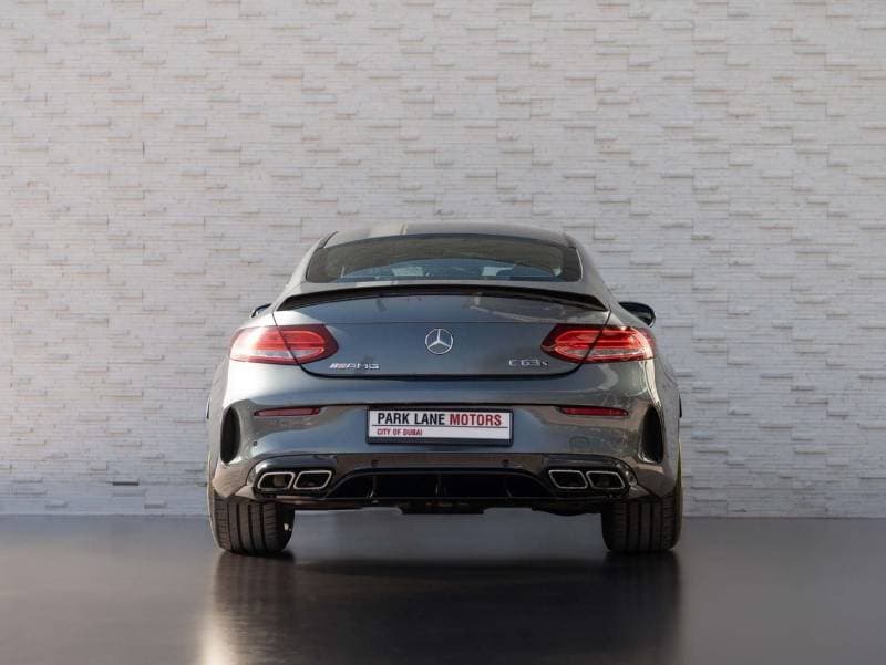 2017 Mercedes Benz C63 AMG S thumbnail 4