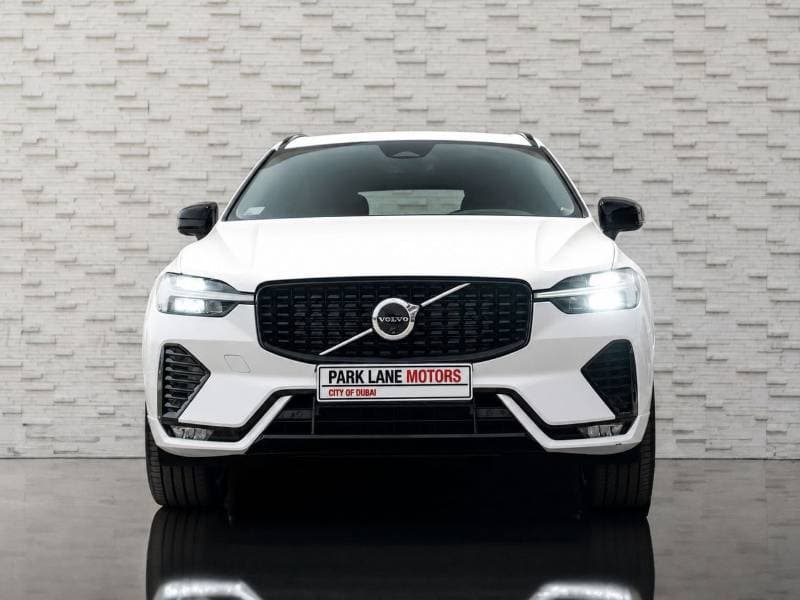 2024 Volvo XC60 ULTIMATE DARK thumbnail 2